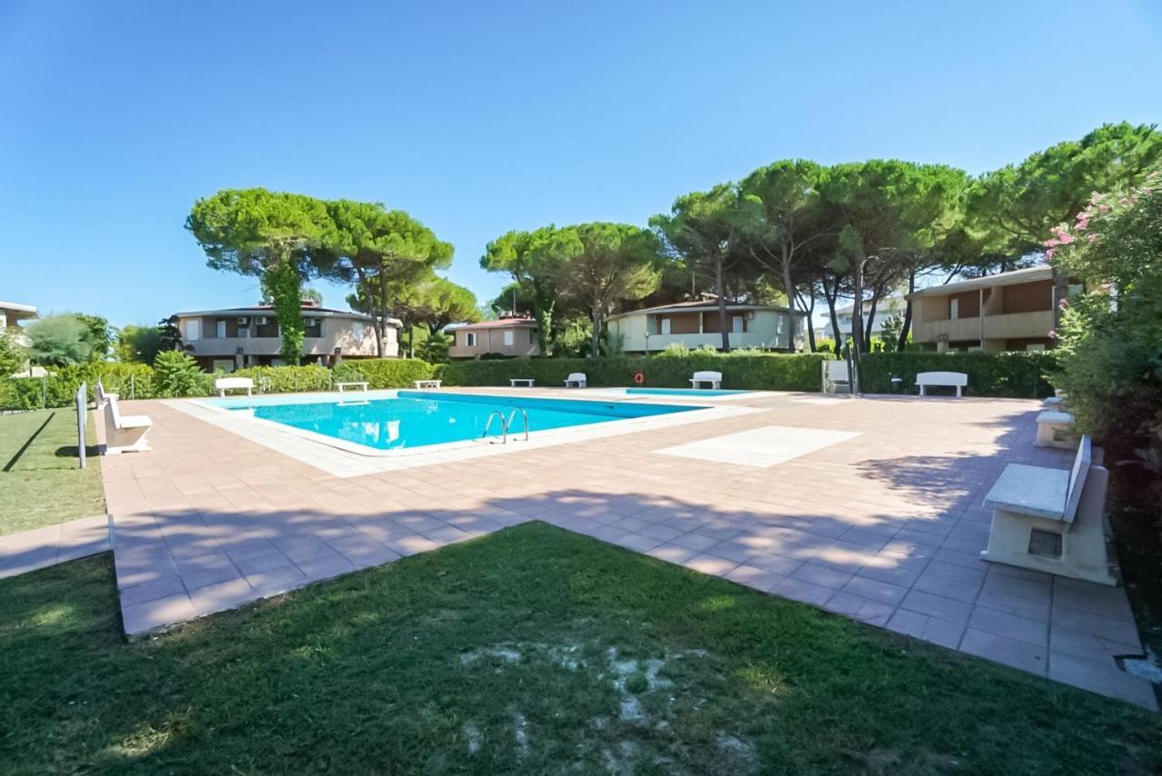Villaggio Tivoli Bibione Exterior photo